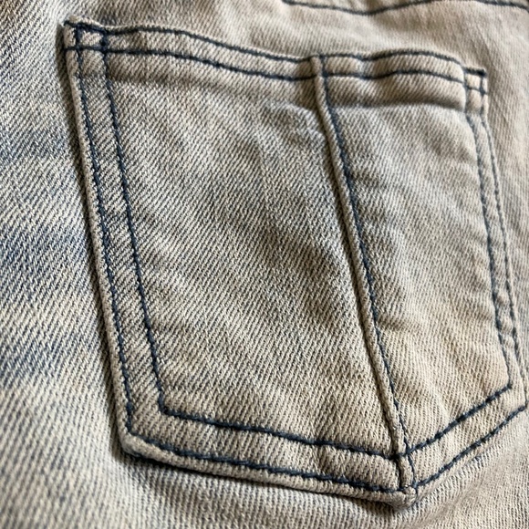 Cherokee Geometric Embroidered Blue Jean Shorts - Picture 3 of 5